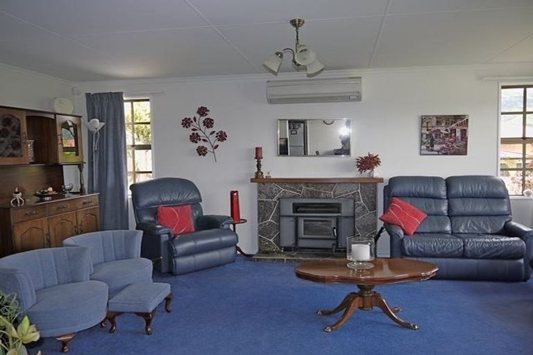 Photo of property in 22a Branxholm Street, Roxburgh, 9500