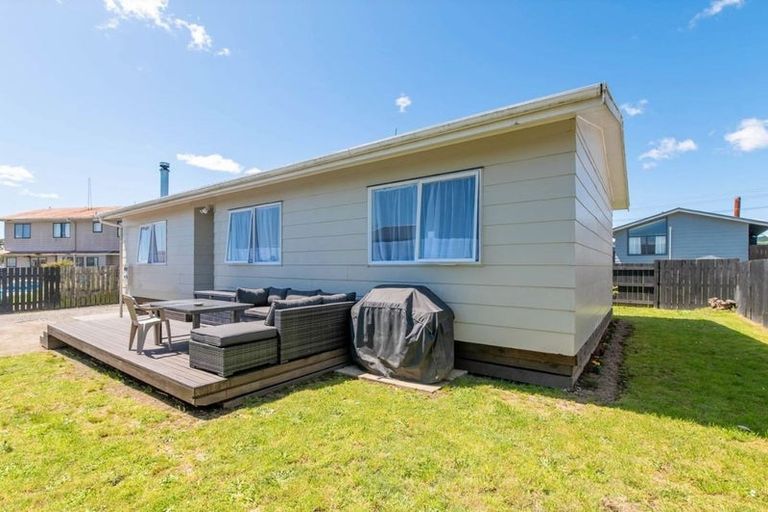 Photo of property in 14b Pohutukawa Drive, Owhata, Rotorua, 3010