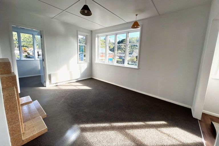 Photo of property in 110 Reynolds Street, Taita, Lower Hutt, 5011