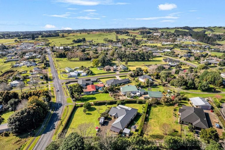 Photo of property in 137 Colombo Road, Waiuku, 2123