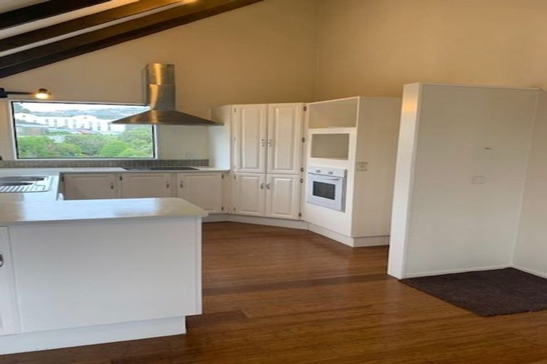 Photo of property in 1 Thurso Grove, Papakowhai, Porirua, 5024