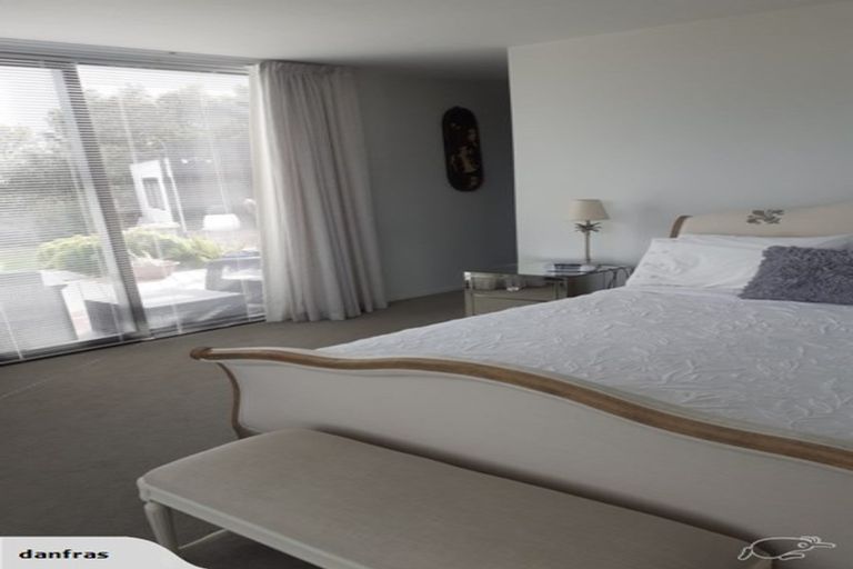 Photo of property in 74 Glenstrae Road, Redcliffs, Christchurch, 8081