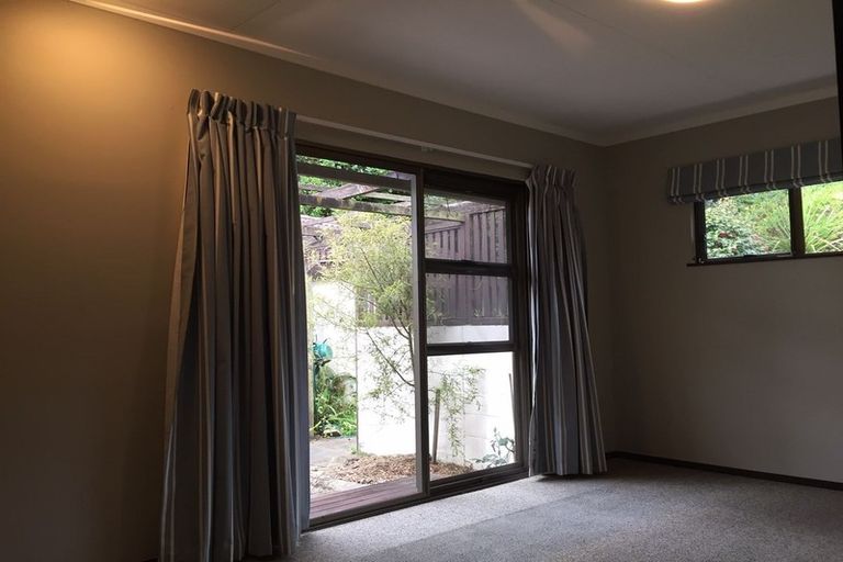 Photo of property in 19 Napier Grove, Waikanae Beach, Waikanae, 5036