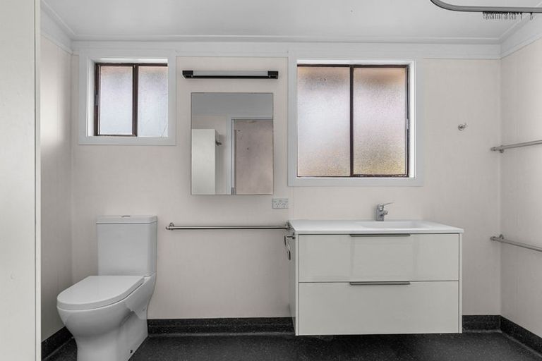 Photo of property in 22 Shoemaker Road, Waipu, 0510