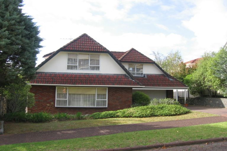 Photo of property in 3 Bragato Place, Chatswood, Auckland, 0626