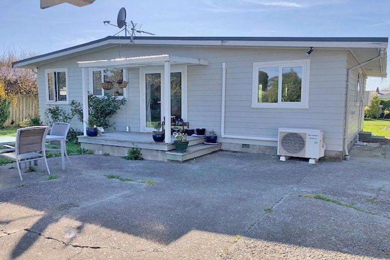 Photo of property in 1 Mcilraith Street, Darfield, 7510