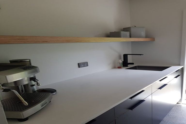 Photo of property in 23 William Bayes Place, Red Beach, 0932