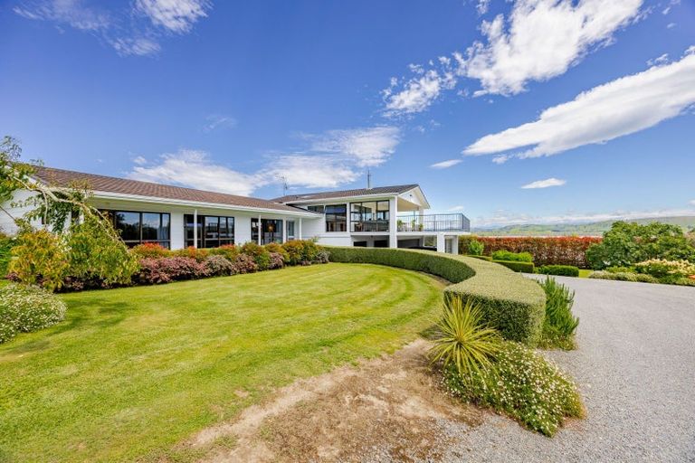 Photo of property in 370 Porangahau Road, Waipukurau, 4282