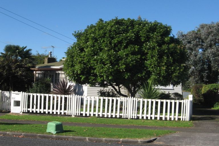 Photo of property in 11 Deveron Road, Manurewa, Auckland, 2102
