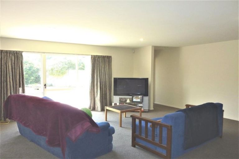 Photo of property in 9 Henry Wigram Drive, Wigram, Christchurch, 8042