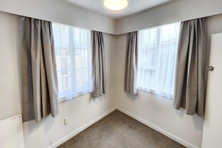 Photo of property in 32 Davies Road, Hurdon, New Plymouth, 4310