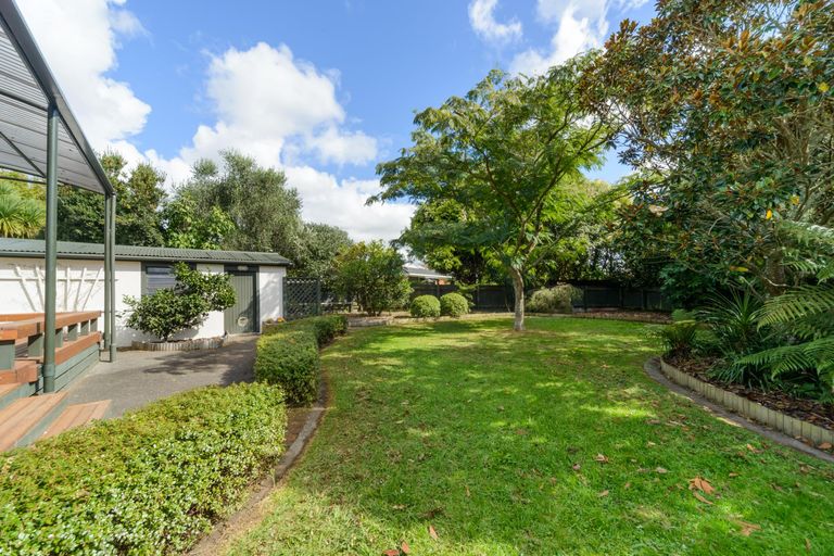 Photo of property in 3 Walnut Grove, Kelvin Grove, Palmerston North, 4414