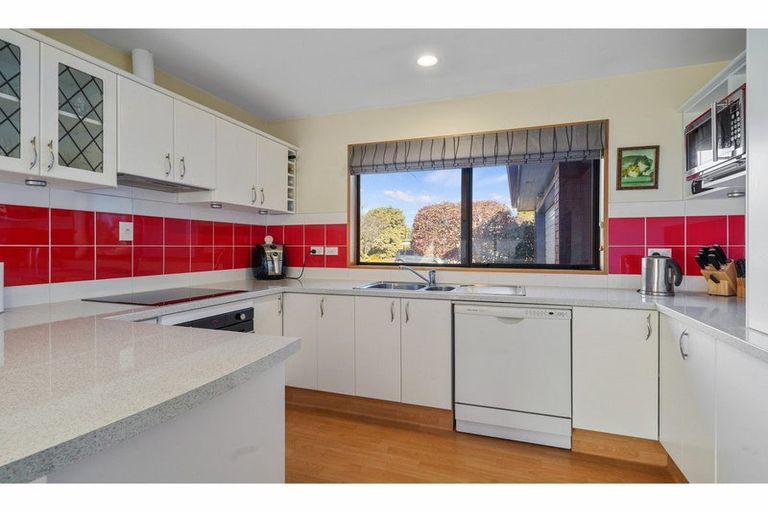 Photo of property in 1 Stanton Place, Woodend, 7610