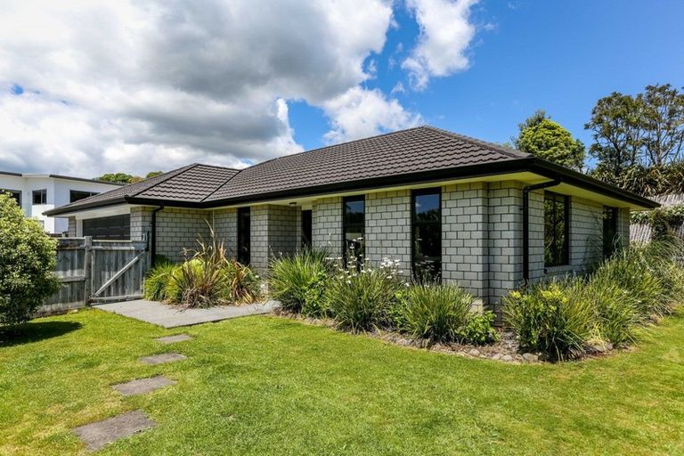 Photo of property in 1185f South Road, Oakura, 4314