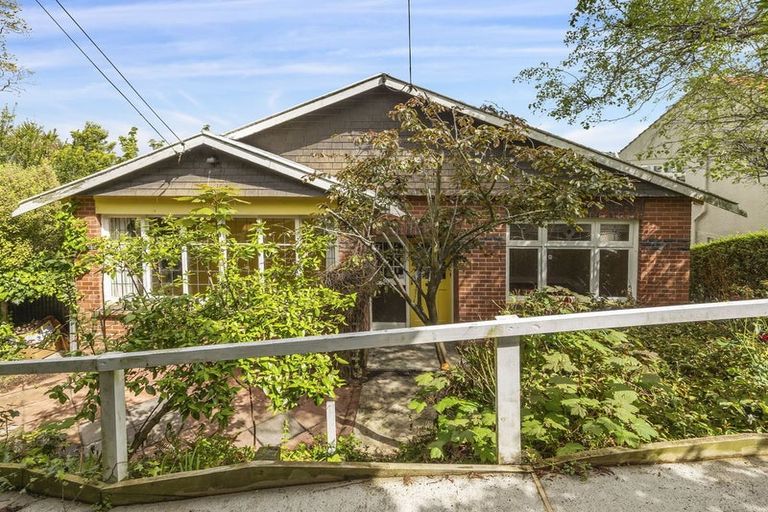 Photo of property in 28 Mcgeorge Avenue, Mornington, Dunedin, 9011