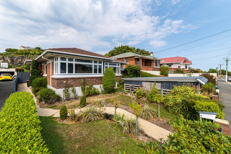 Photo of property in 166 Musselburgh Rise, Musselburgh, Dunedin, 9013