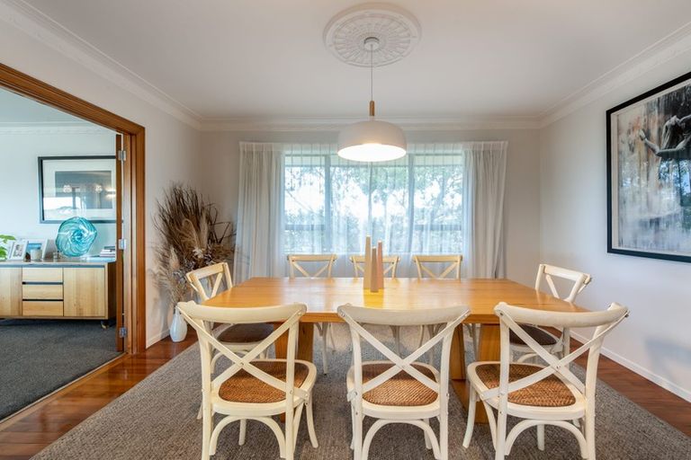 Photo of property in 14 Park Rise, Campbells Bay, Auckland, 0630