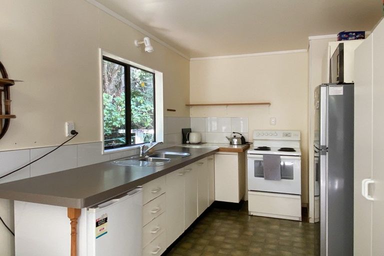 Photo of property in 27 Tainui Street, Mokau, 4376