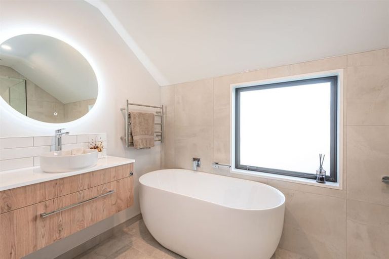 Photo of property in 3/27 Springfield Road, St Albans, Christchurch, 8014