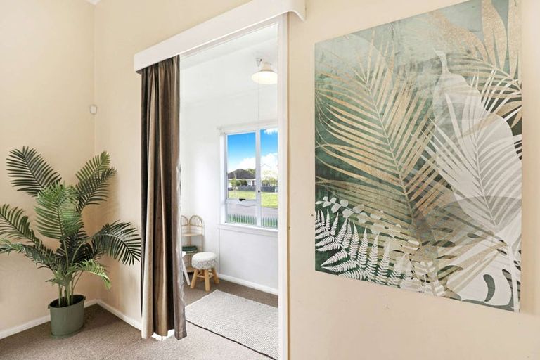 Photo of property in 15 Burton Avenue, Whanganui East, Whanganui, 4500