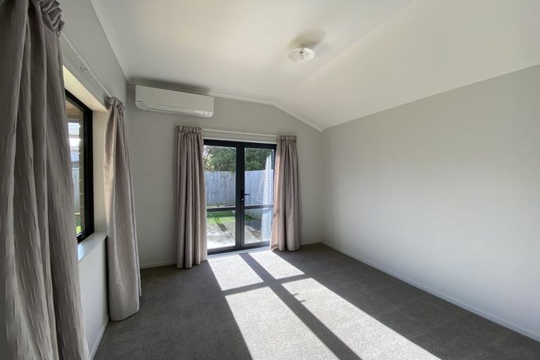 Photo of property in 37 Ipukarea Street, Weymouth, Auckland, 2103