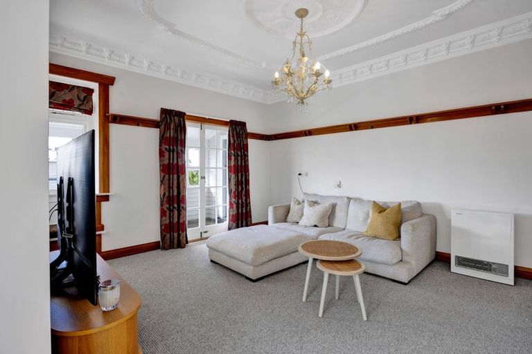 Photo of property in 183 Tukapa Street, Westown, New Plymouth, 4310