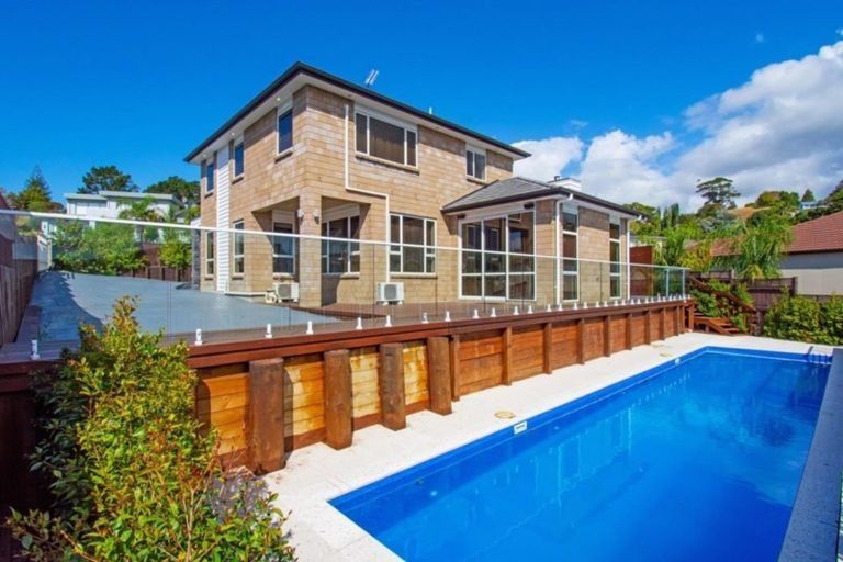 Photo of property in 15 Bejoy Rise, East Tamaki Heights, Auckland, 2016