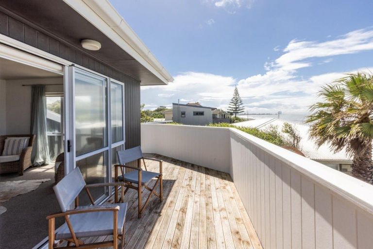 Photo of property in 243 Clifton Road, Te Awanga, 4102