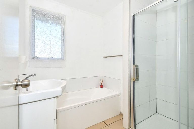 Photo of property in 6 Quintal Place, Papatoetoe, Auckland, 2025