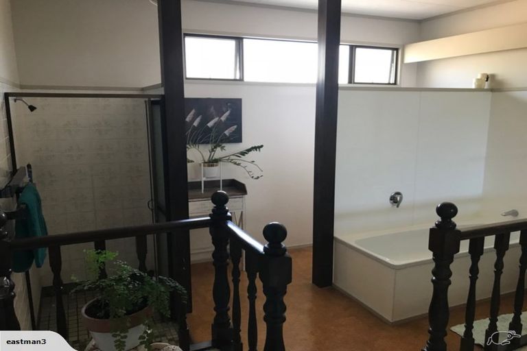 Photo of property in 2 Magnolia Street, Outer Kaiti, Gisborne, 4010