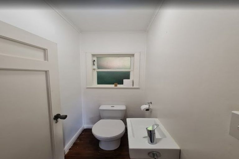 Photo of property in 51 Albemarle Road, Northland, Wellington, 6012