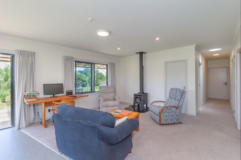 Photo of property in 85 Papaitonga Lake Road, Ohau, 5570