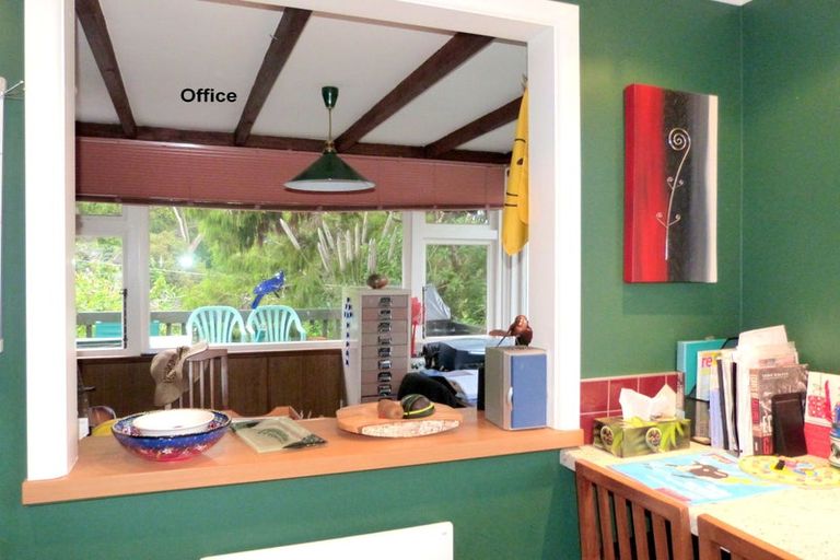 Photo of property in 43a Wyndham Road, Pinehaven, Upper Hutt, 5019