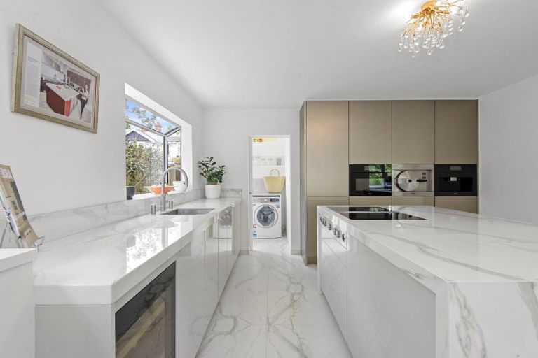 Photo of property in 114a Clyde Road, Ilam, Christchurch, 8041