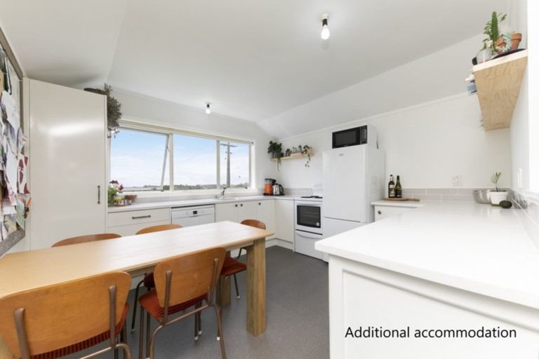 Photo of property in 69 Puke Road, Kumeu, 0891