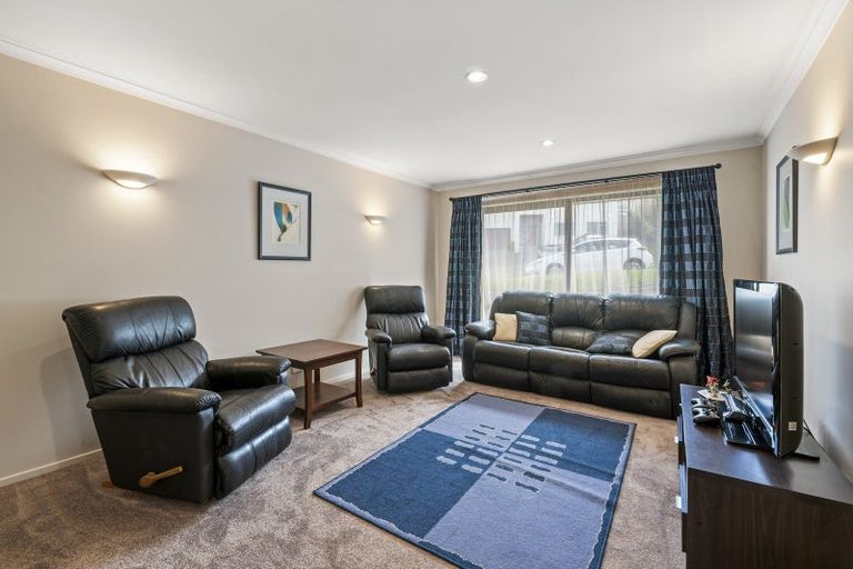 Photo of property in 4 Bayview Park Lane, Orewa, 0931