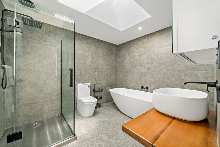 Photo of property in 120a Matipo Road, Te Atatu Peninsula, Auckland, 0610