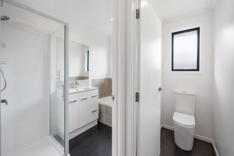 Photo of property in 19 Tahuna Minhinnick Drive, Glenbrook, Waiuku, 2681