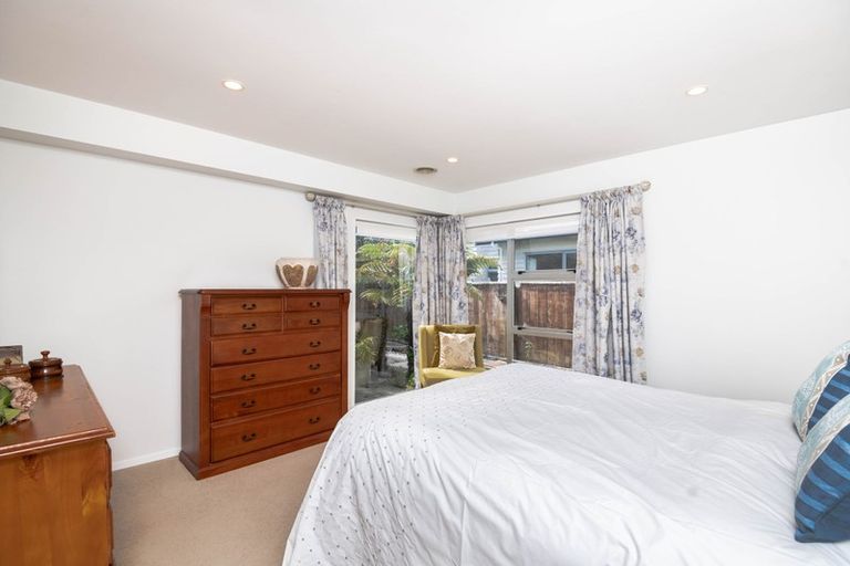 Photo of property in 7 Winsley Terrace, Churton Park, Wellington, 6037