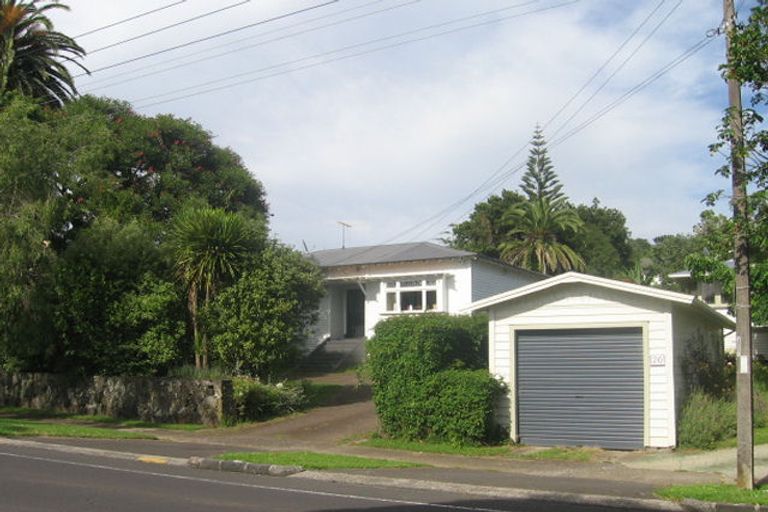 Photo of property in 18 Wheturangi Road, Greenlane, Auckland, 1051