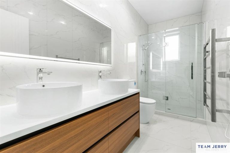 Photo of property in 5 Rarangi Mai Lane, Karaka, 2113