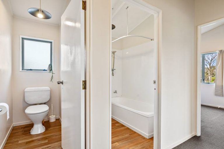 Photo of property in 2/35 Station Road, Te Kamo, Whangarei, 0112