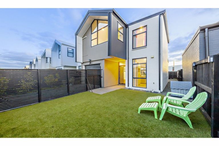 Photo of property in 49 Battalion Drive, Papakura, 2110