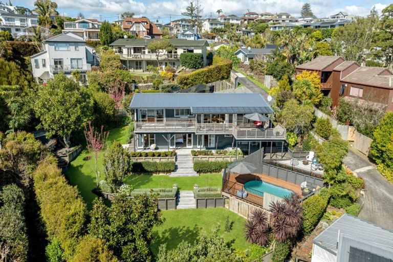 Photo of property in 23 Copperfield Terrace, Mellons Bay, Auckland, 2014