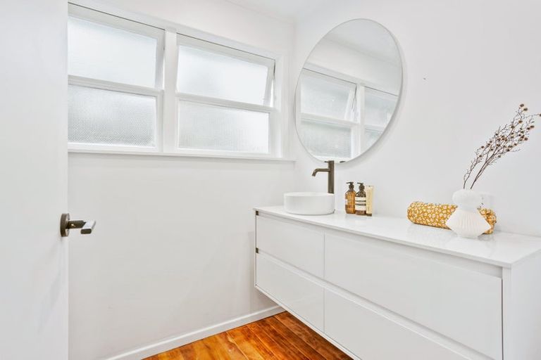 Photo of property in 1 Sussex Terrace, Riverhead, 0820