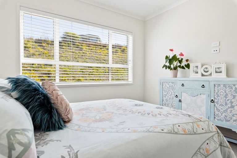 Photo of property in 9 Sanremo Lane, Stanmore Bay, Whangaparaoa, 0932