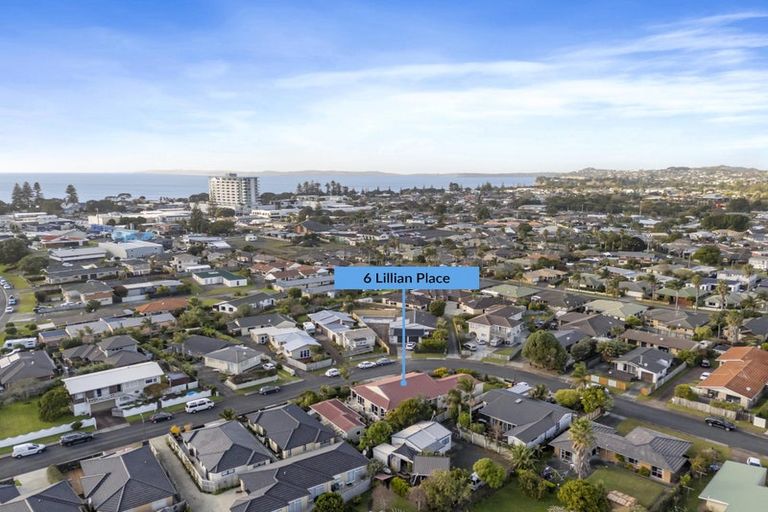 Photo of property in 6 Lillian Place, Orewa, 0931