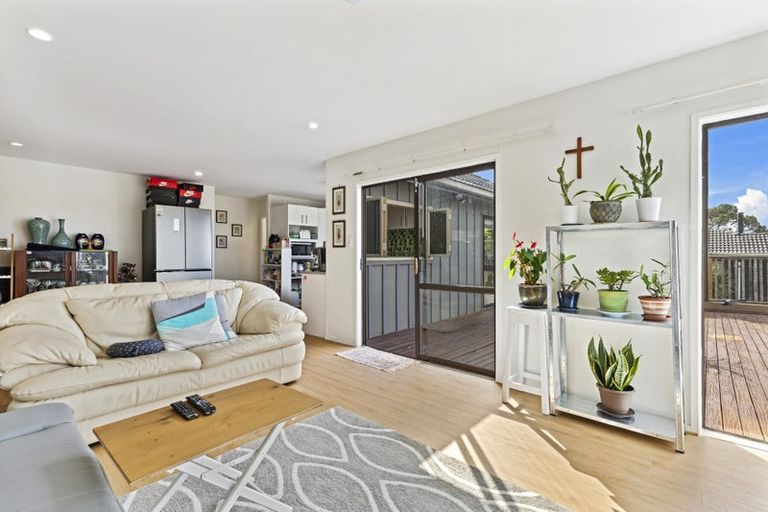 Photo of property in 86 Anich Road, Massey, Auckland, 0614