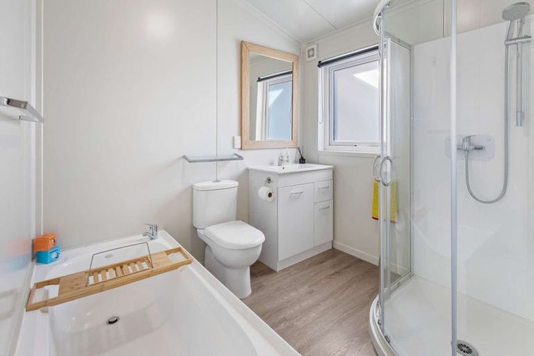 Photo of property in 10 Karaka Street, Castlecliff, Whanganui, 4501