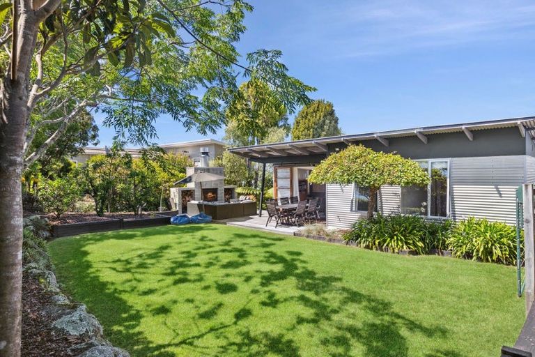 Photo of property in 25 Cook Crescent, Kaiteriteri, Motueka, 7197